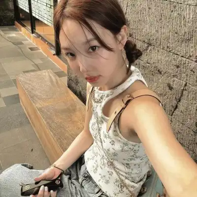 董骏